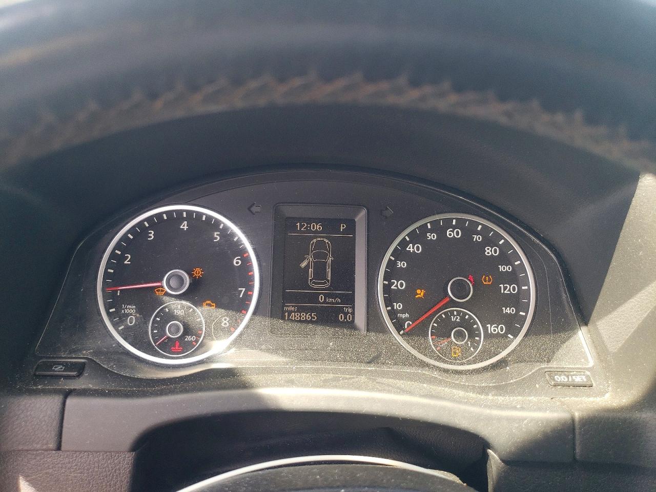 2012 VOLKSWAGEN TIGUAN S photo 17