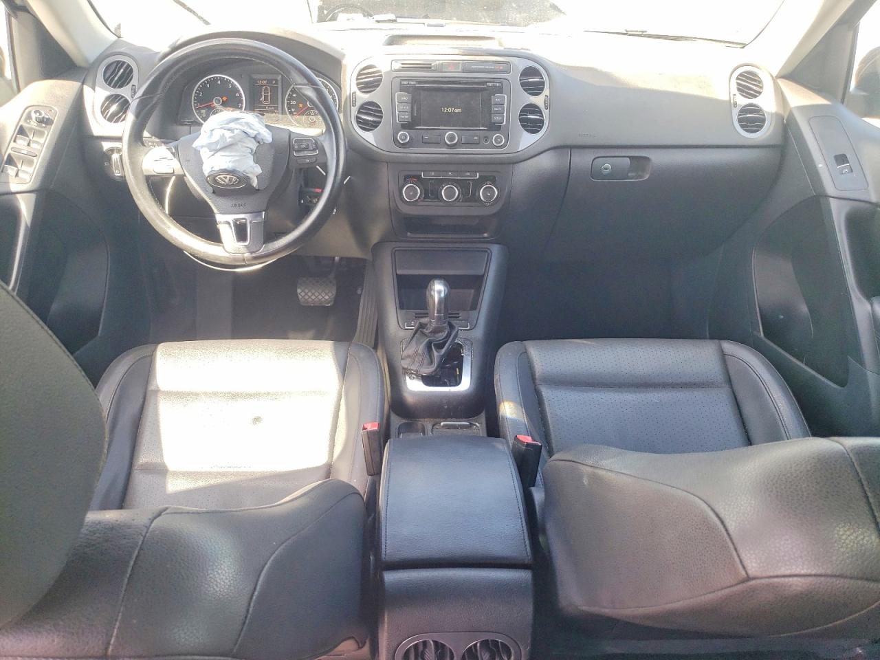 2012 VOLKSWAGEN TIGUAN S photo 15