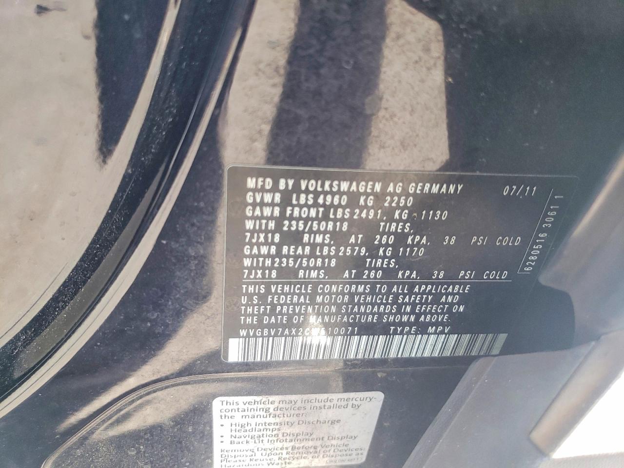 2012 VOLKSWAGEN TIGUAN S photo 25