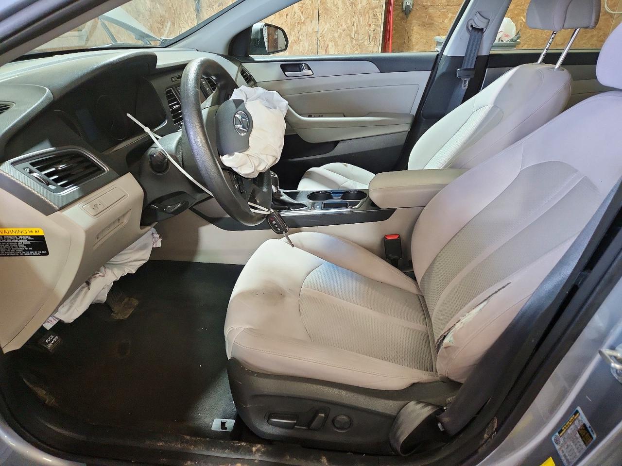 2015 HYUNDAI SONATA SE photo 13