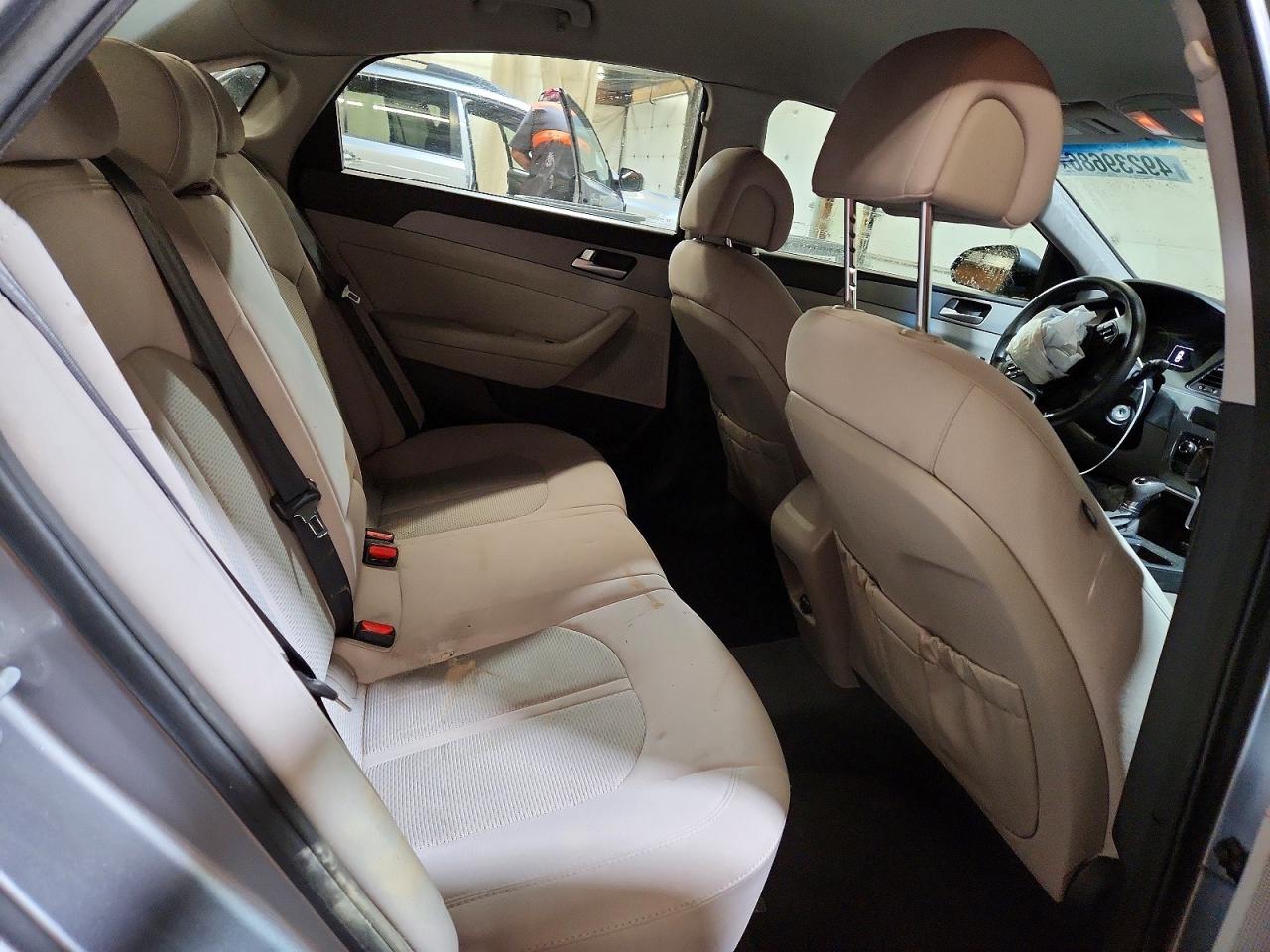 2015 HYUNDAI SONATA SE photo 19