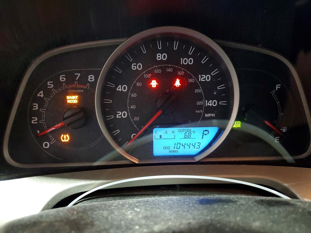 2015 TOYOTA RAV4 XLE photo 17