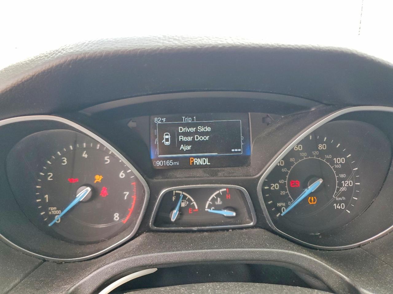2017 FORD FOCUS SE photo 25