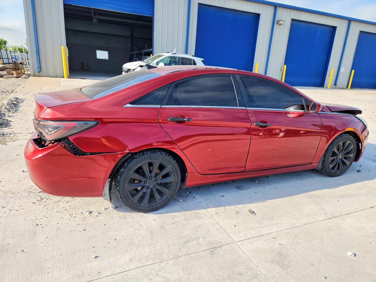 2013 HYUNDAI SONATA SE photo 3