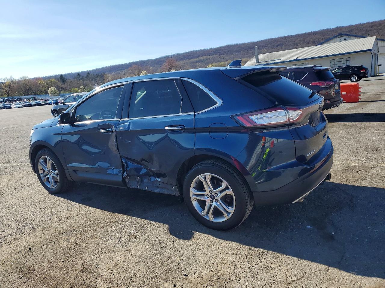 2017 FORD EDGE TITANIUM photo 2