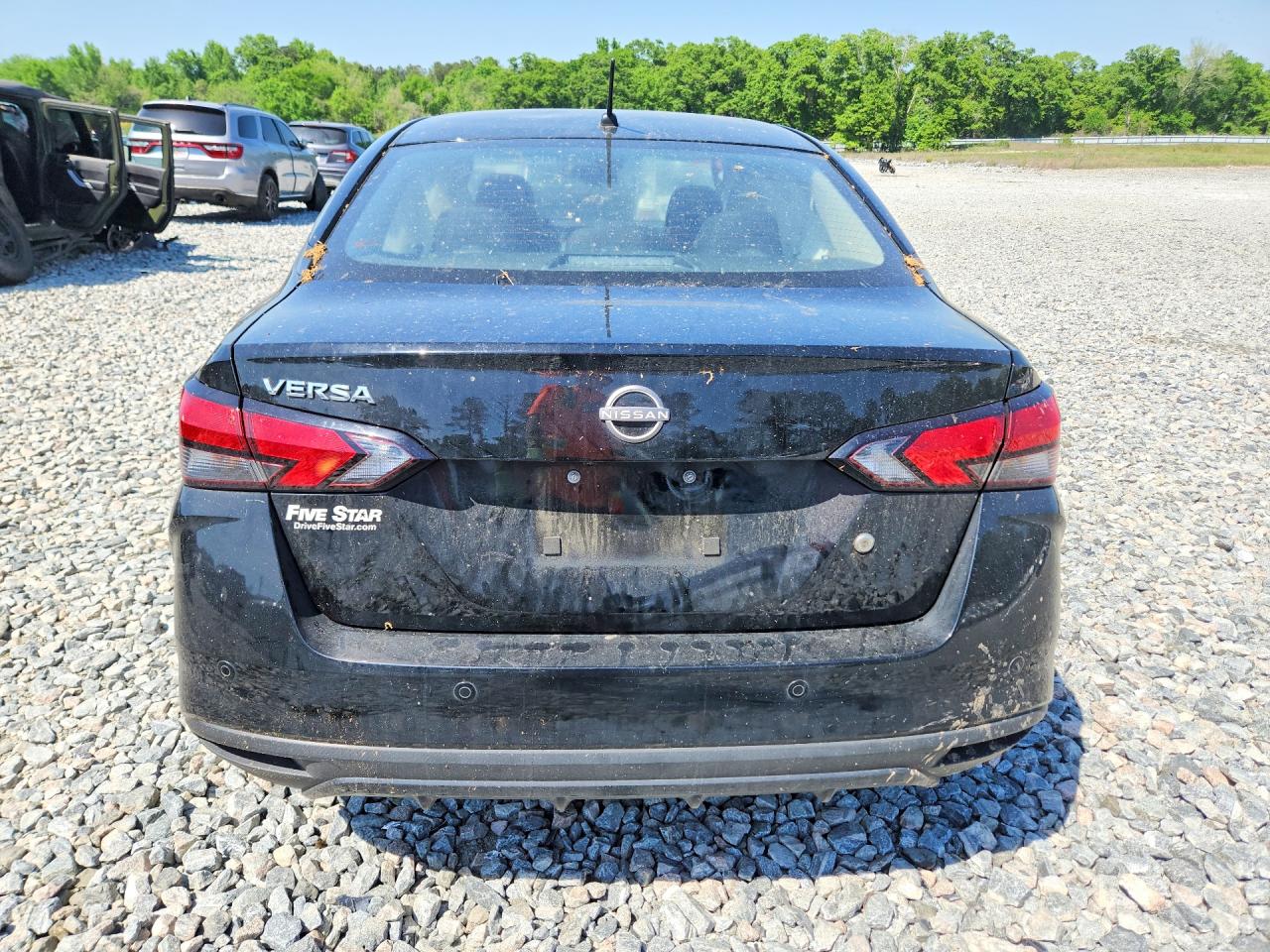 2025 NISSAN VERSA S photo 6