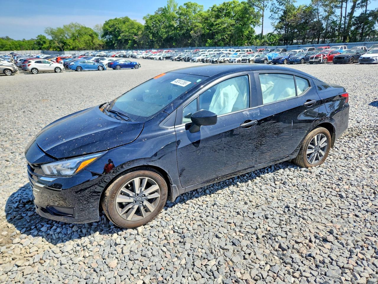 2025 NISSAN VERSA