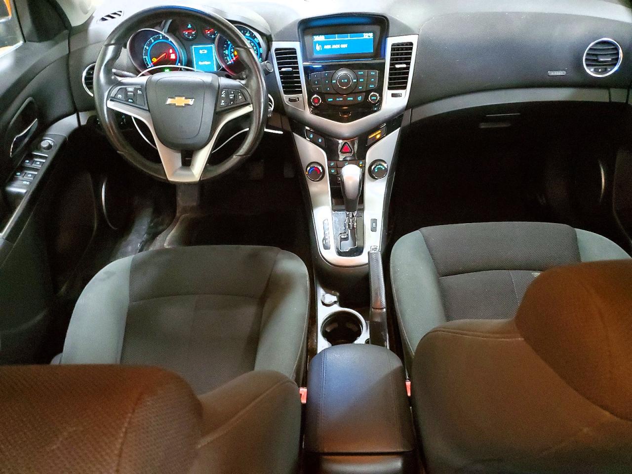 2011 CHEVROLET CRUZE LT photo 8