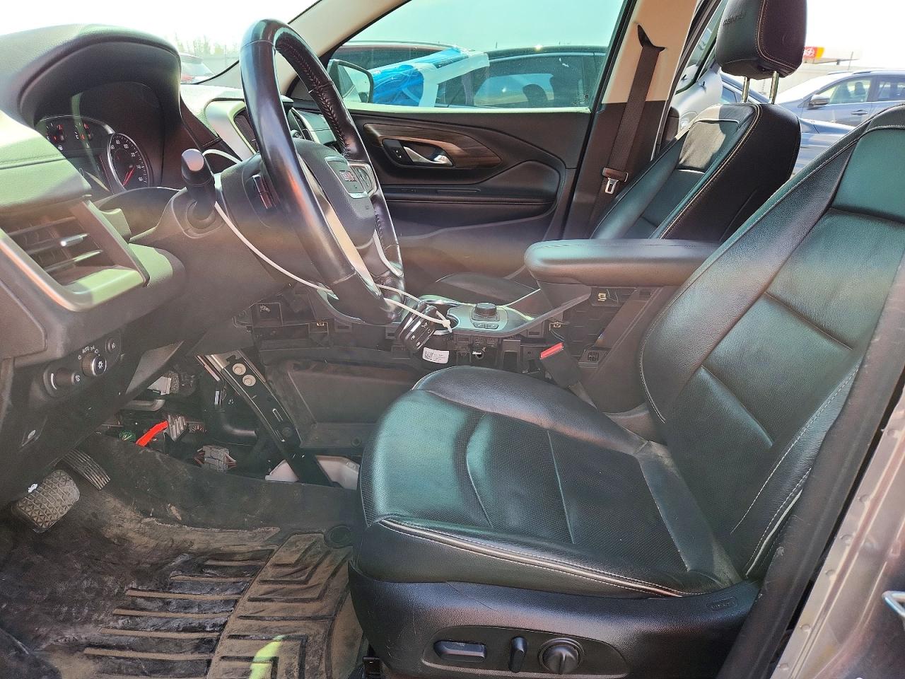 2018 GMC TERRAIN DENALI photo 19