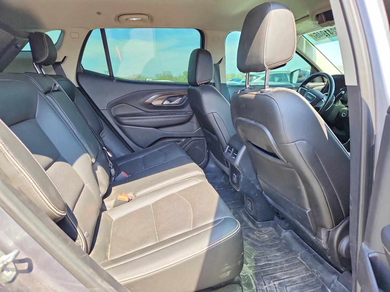 2018 GMC TERRAIN DENALI photo 31