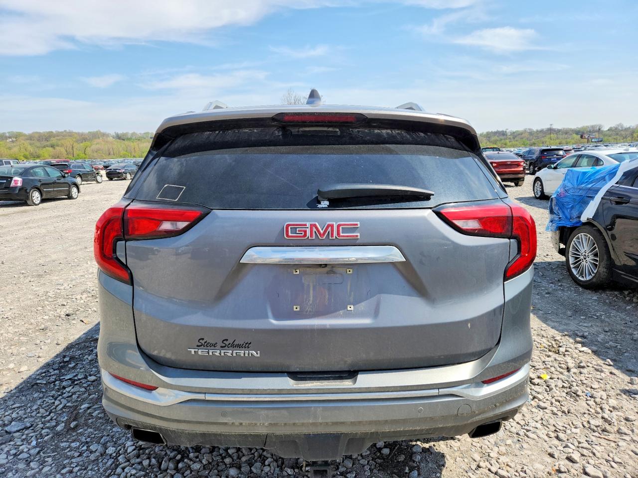2018 GMC TERRAIN DENALI photo 16