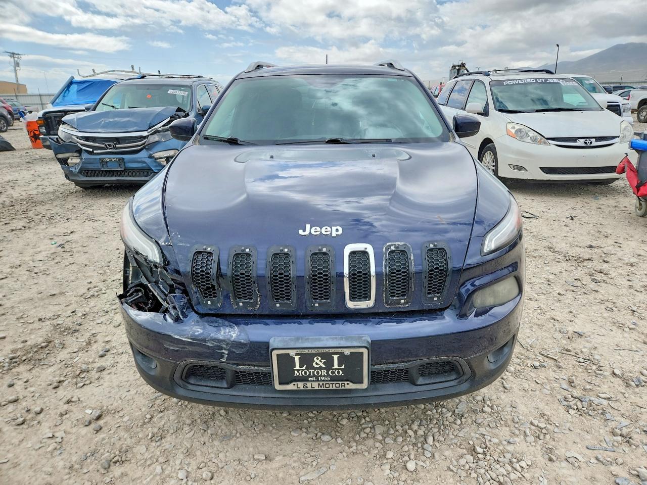 2015 JEEP CHEROKEE LATITUDE photo 9