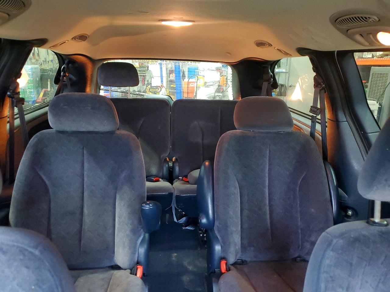 2001 CHRYSLER TOWN & COUNTRY LXI photo 19