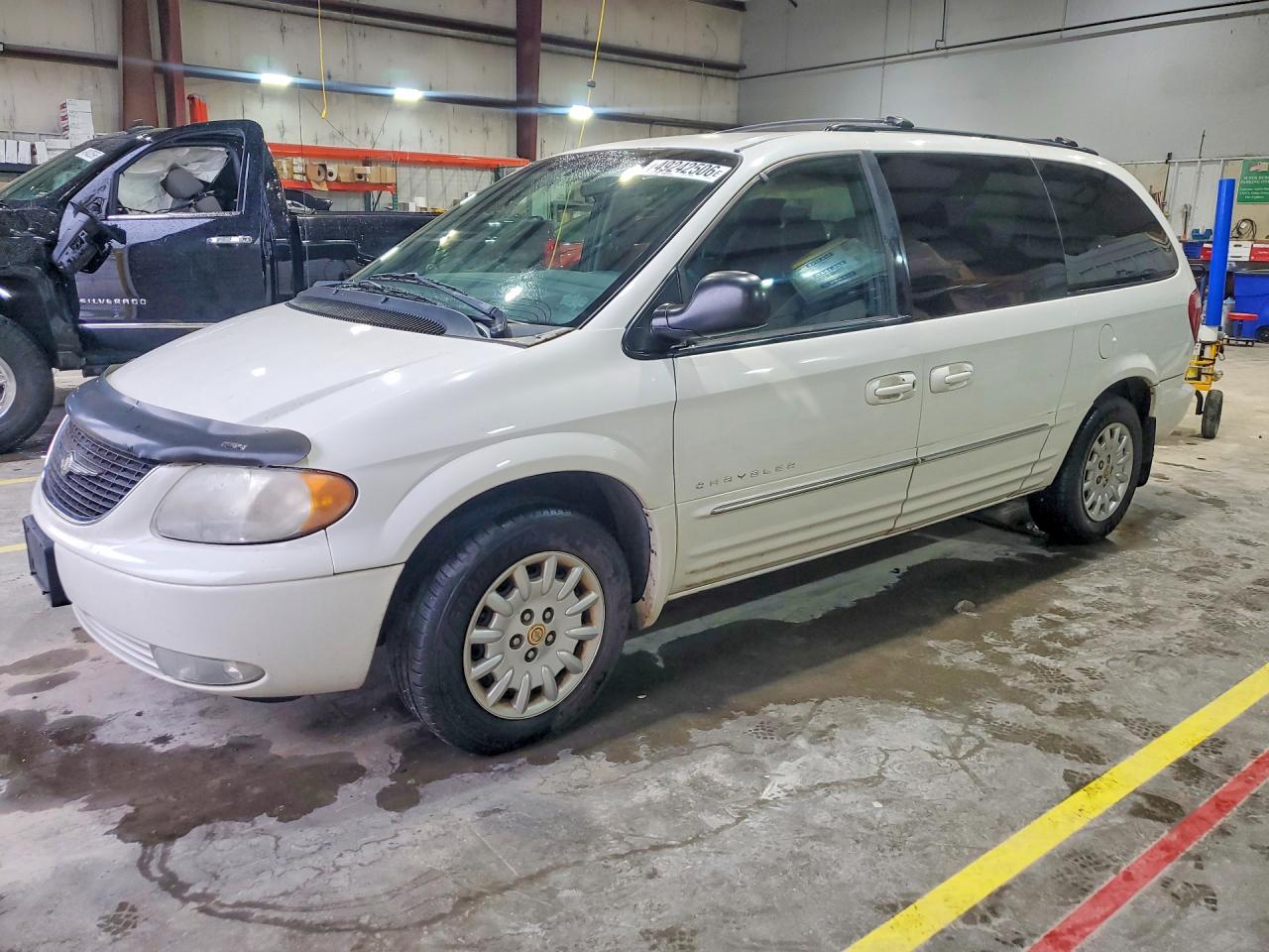 2001 CHRYSLER TOWN & COUNTRY