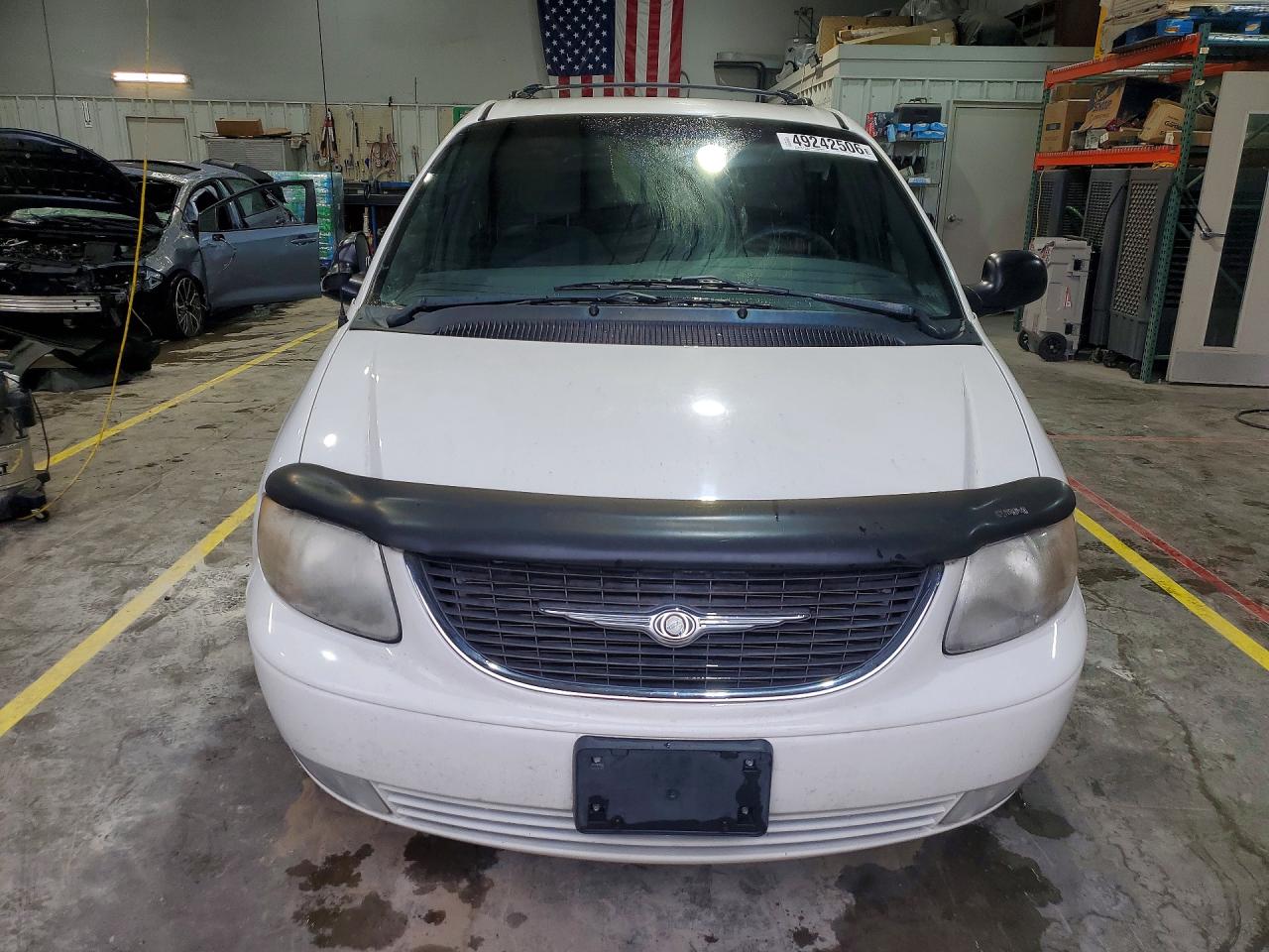 2001 CHRYSLER TOWN & COUNTRY LXI photo 9