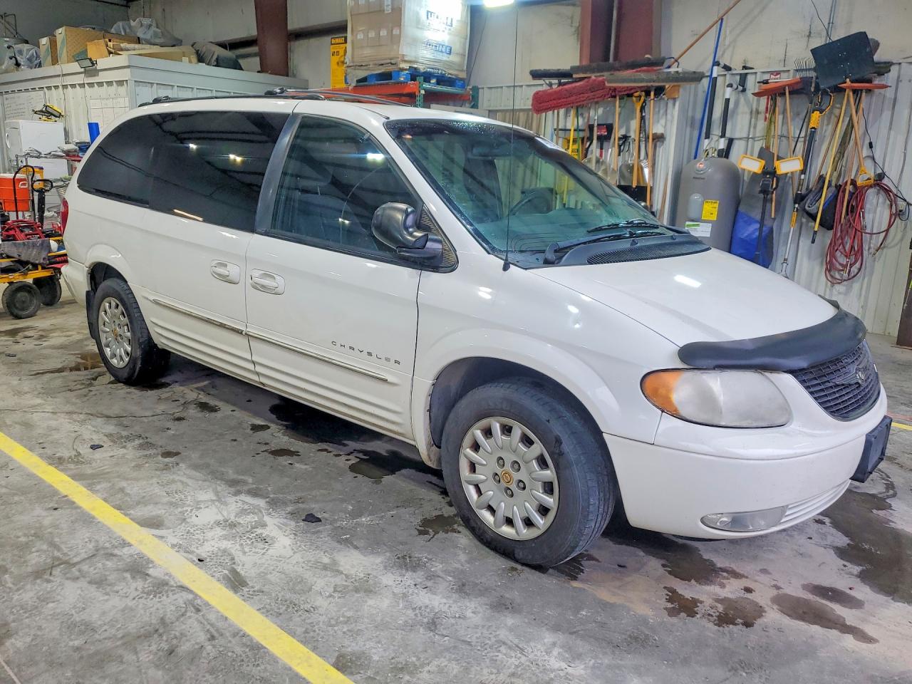 2001 CHRYSLER TOWN & COUNTRY LXI photo 7