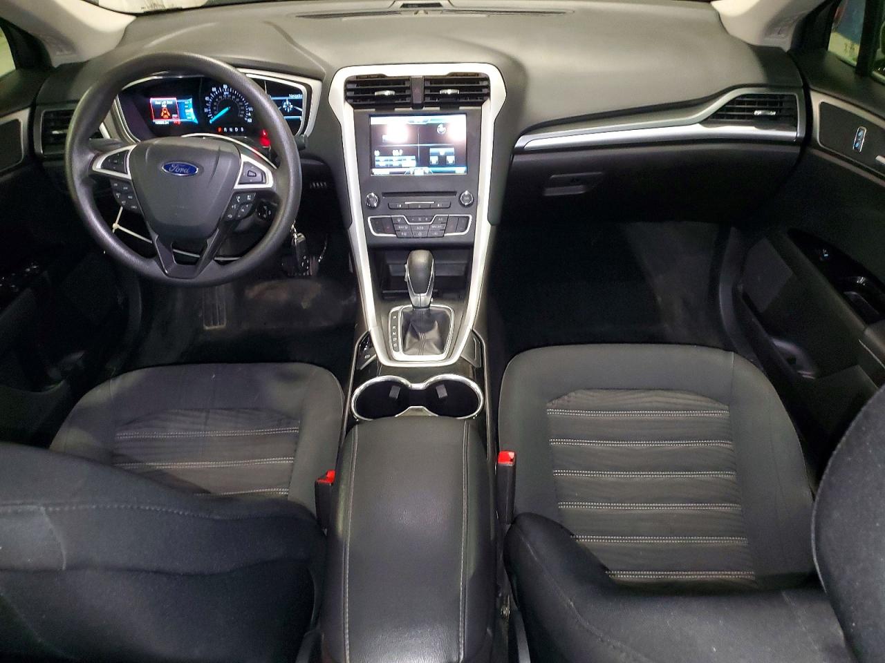 2016 FORD FUSION photo 22