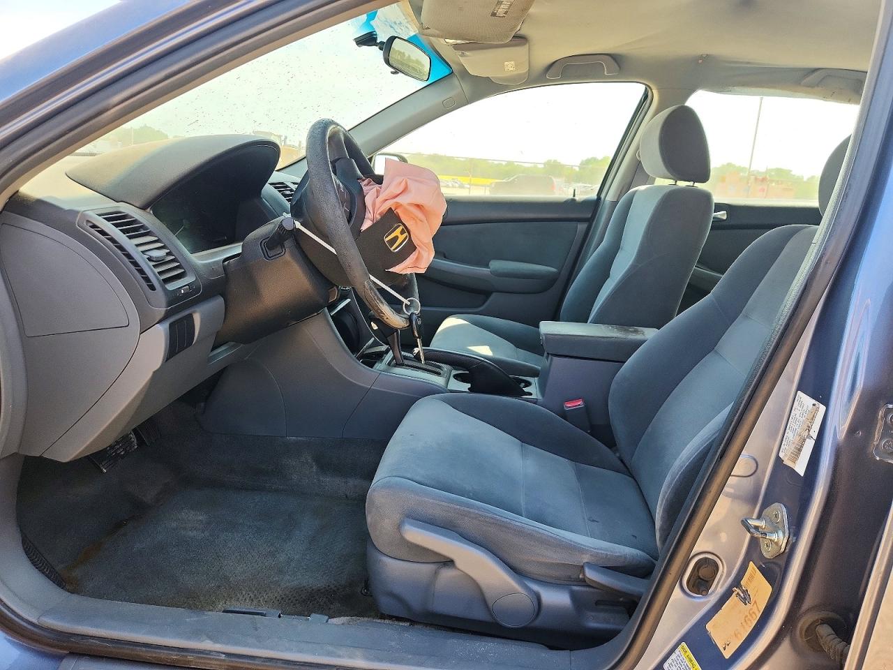 2007 HONDA ACCORD LX photo 7