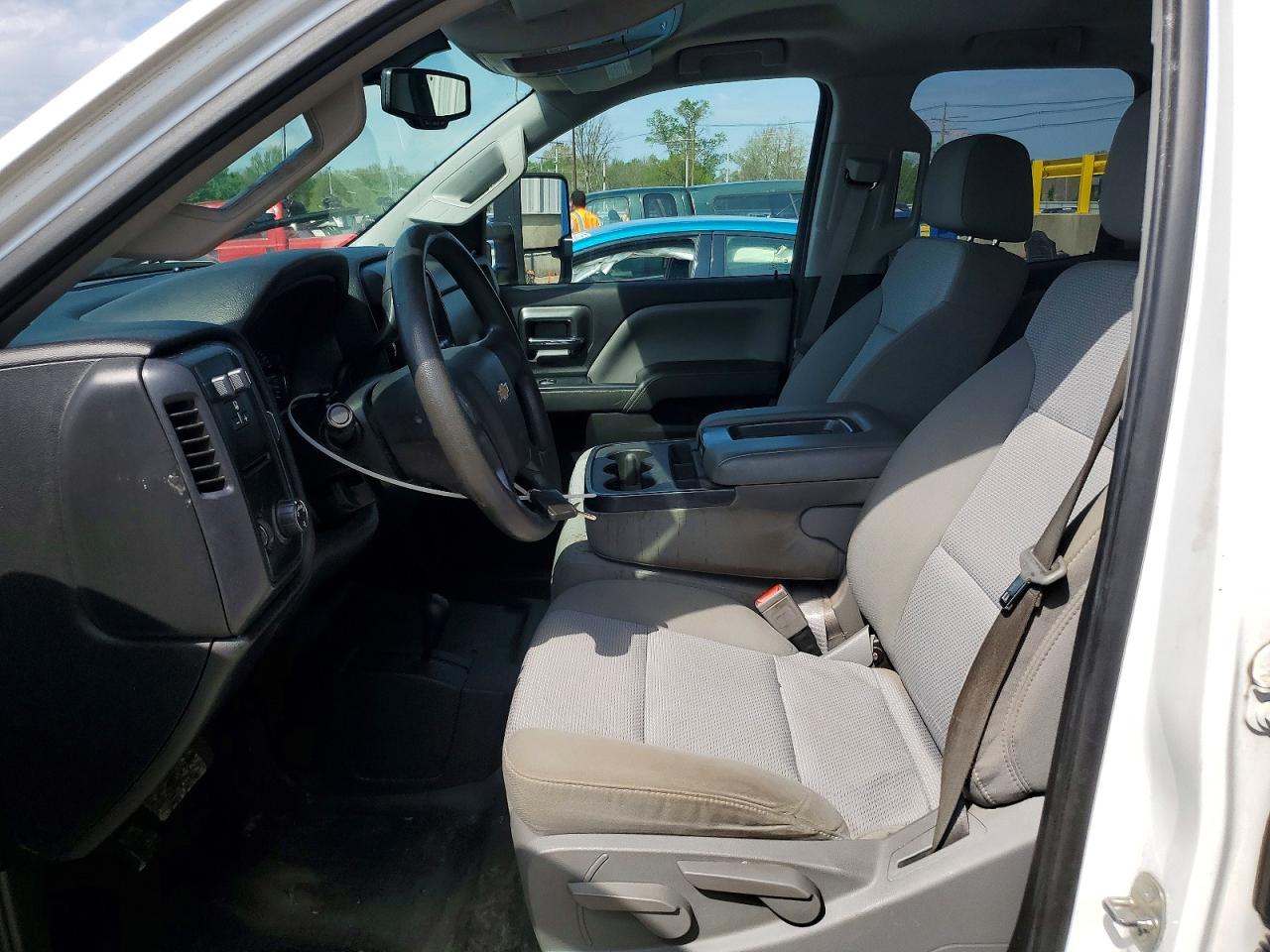 2015 CHEVROLET SILVERADO K2500 HEAVY DUTY photo 13