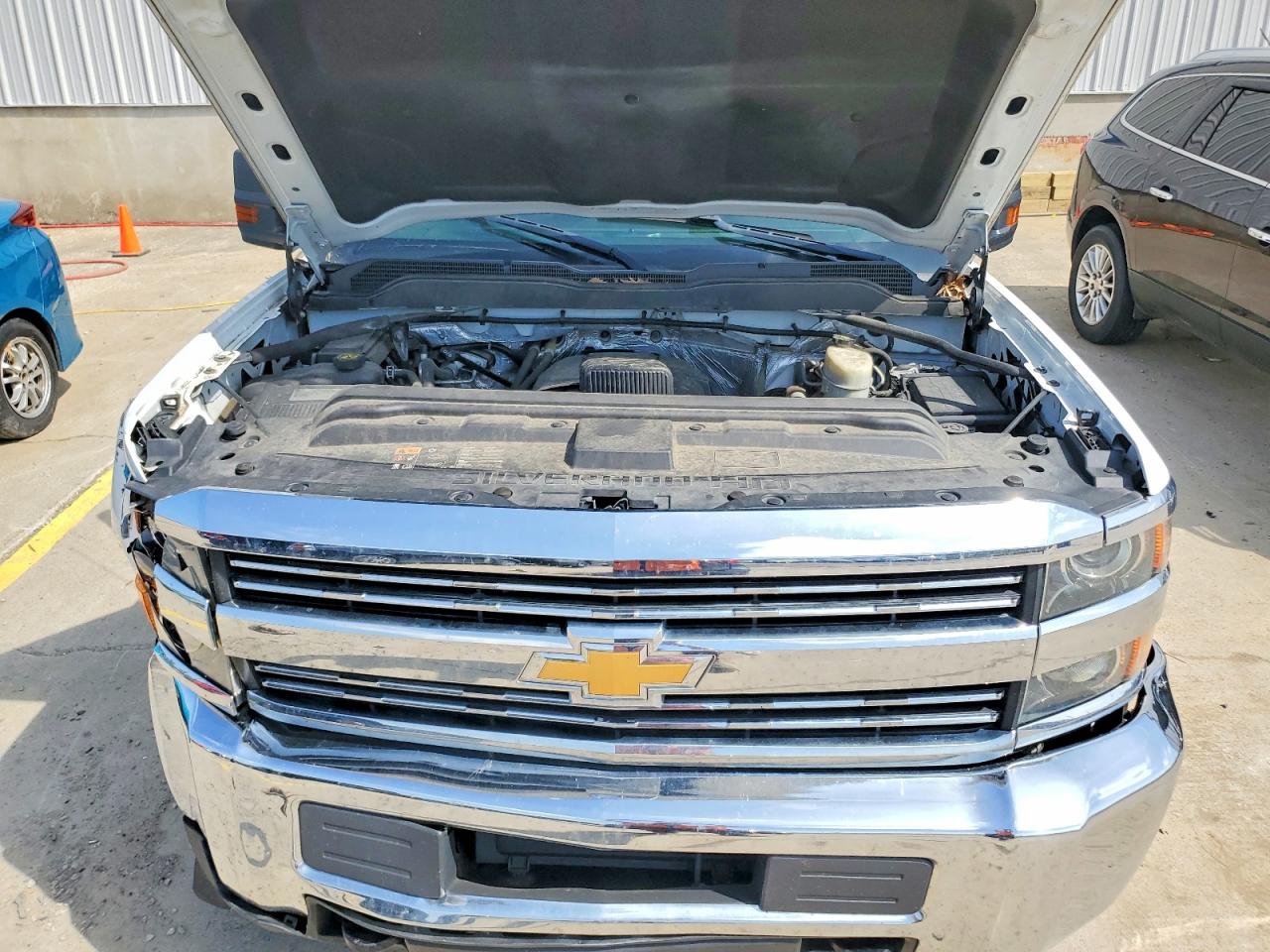 2015 CHEVROLET SILVERADO K2500 HEAVY DUTY photo 21