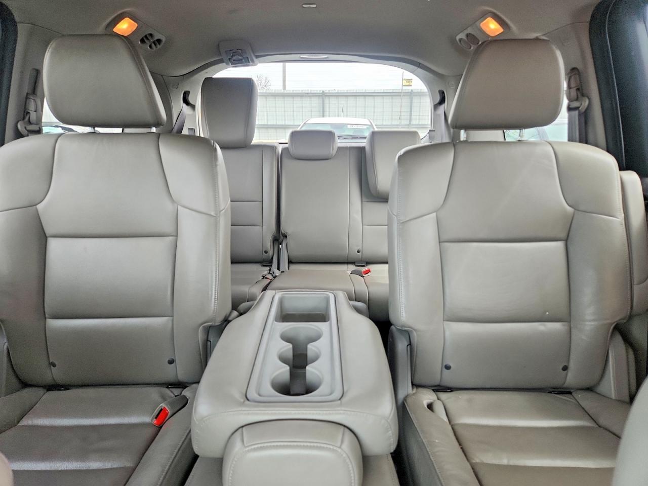 2014 HONDA ODYSSEY EXL photo 19