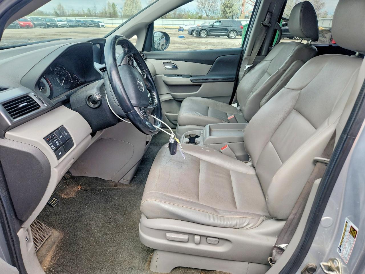 2014 HONDA ODYSSEY EXL photo 13