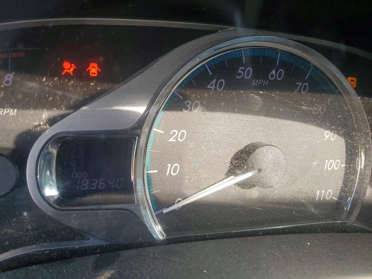 2013 TOYOTA SIENNA XLE 8-PASSENGER photo 9
