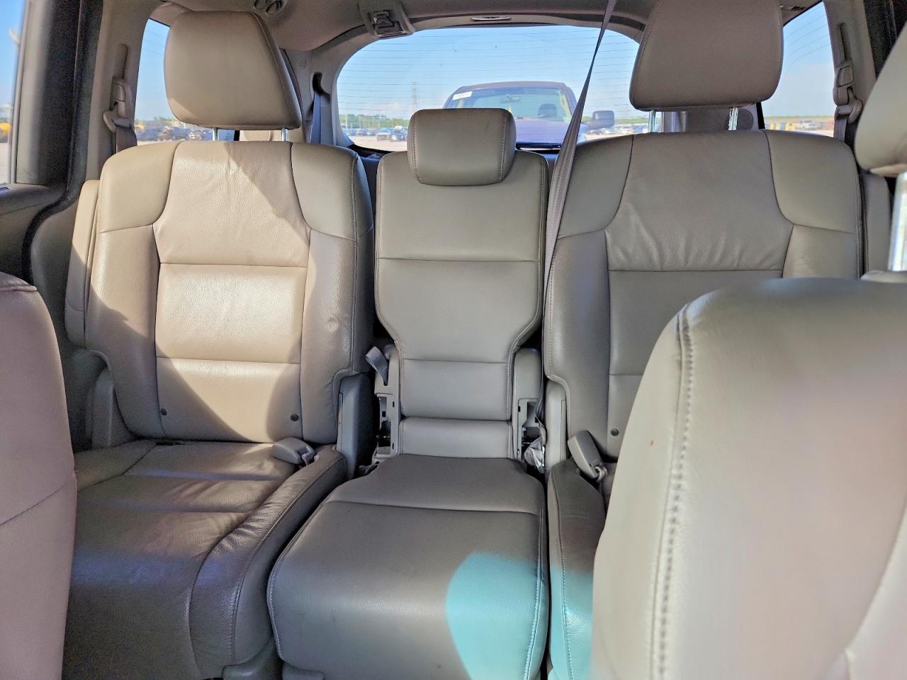 2012 HONDA ODYSSEY TOURING photo 19