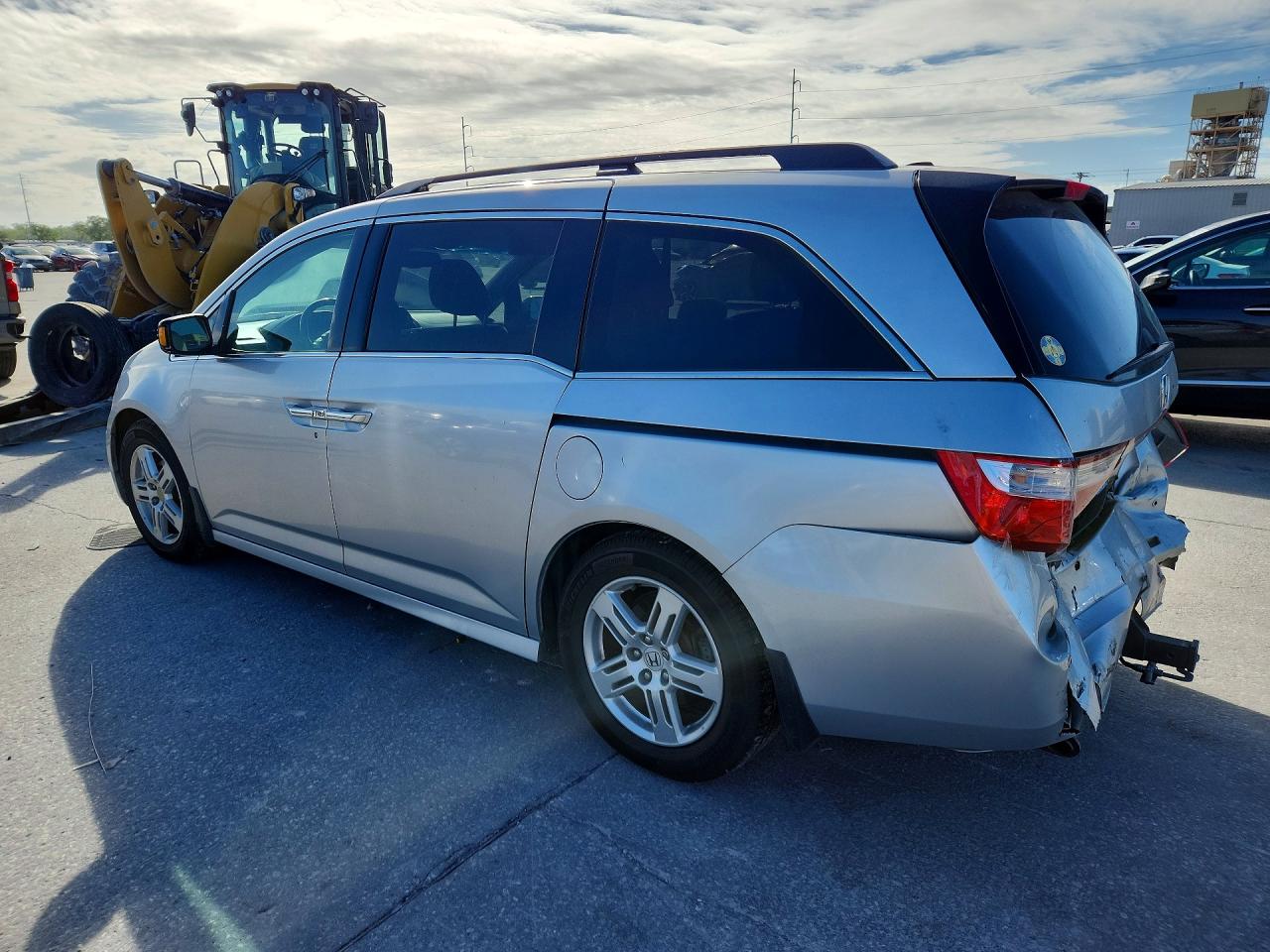 2012 HONDA ODYSSEY TOURING photo 3