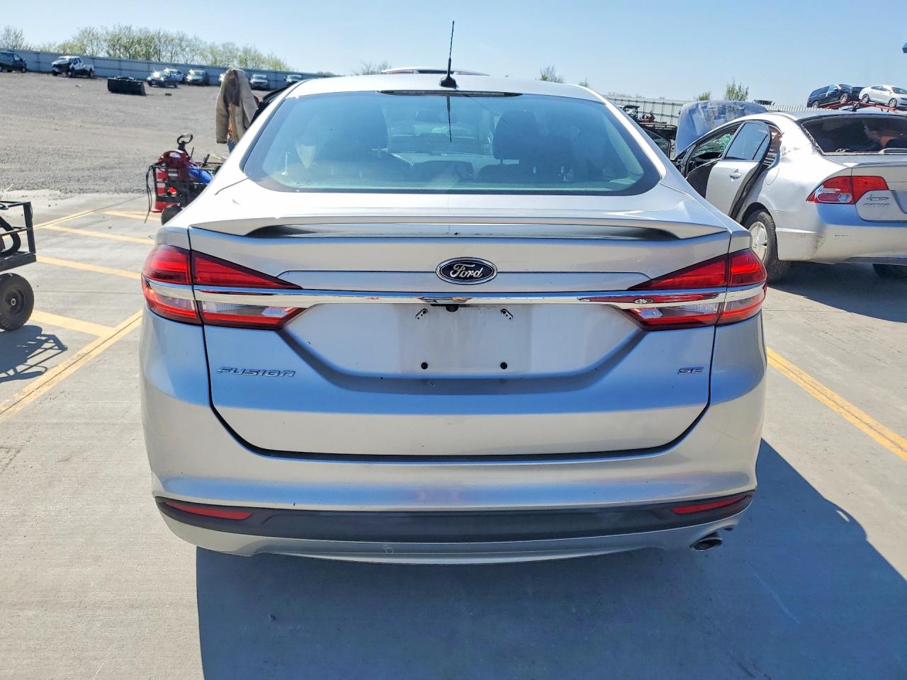 2018 FORD FUSION SE photo 11