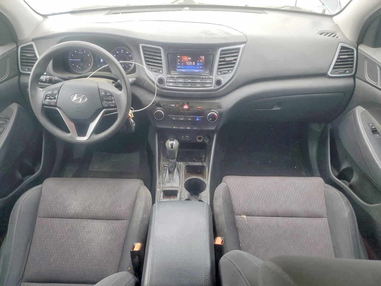 2017 HYUNDAI TUCSON SE photo 15