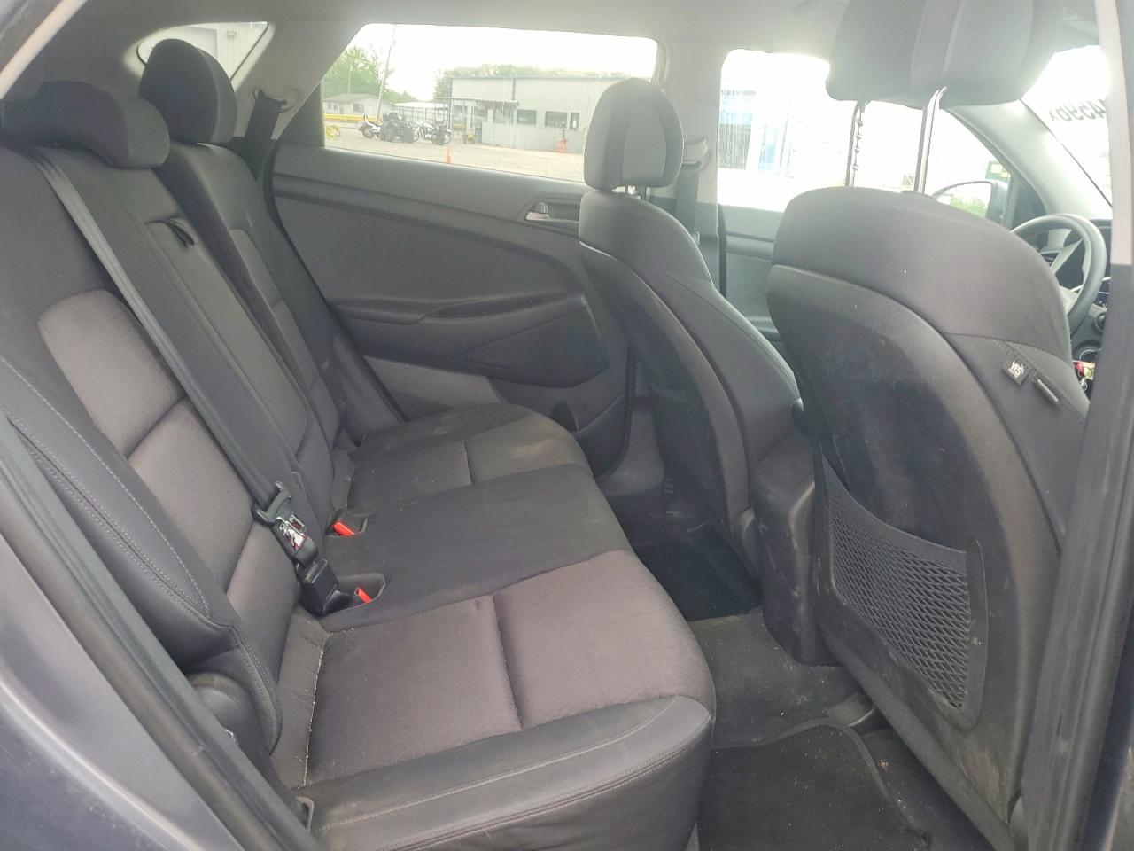 2017 HYUNDAI TUCSON SE photo 21