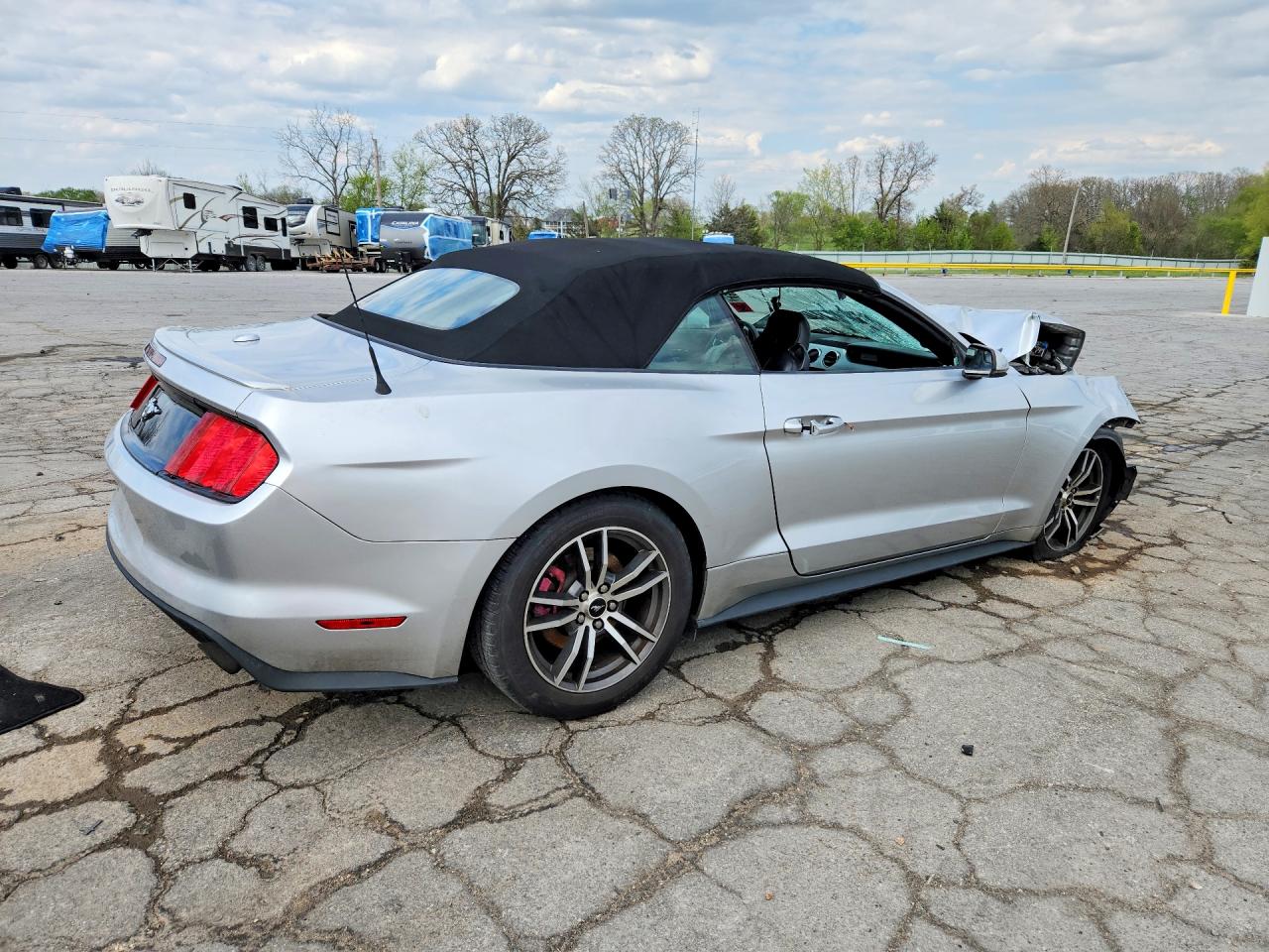 2016 FORD MUSTANG photo 3