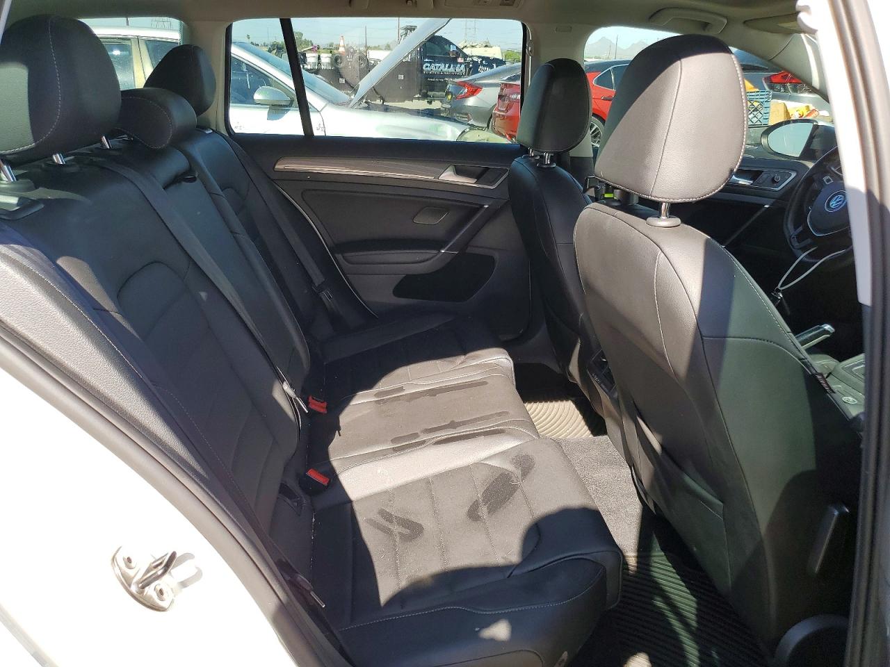 2017 VOLKSWAGEN GOLF ALLTRACK S photo 28