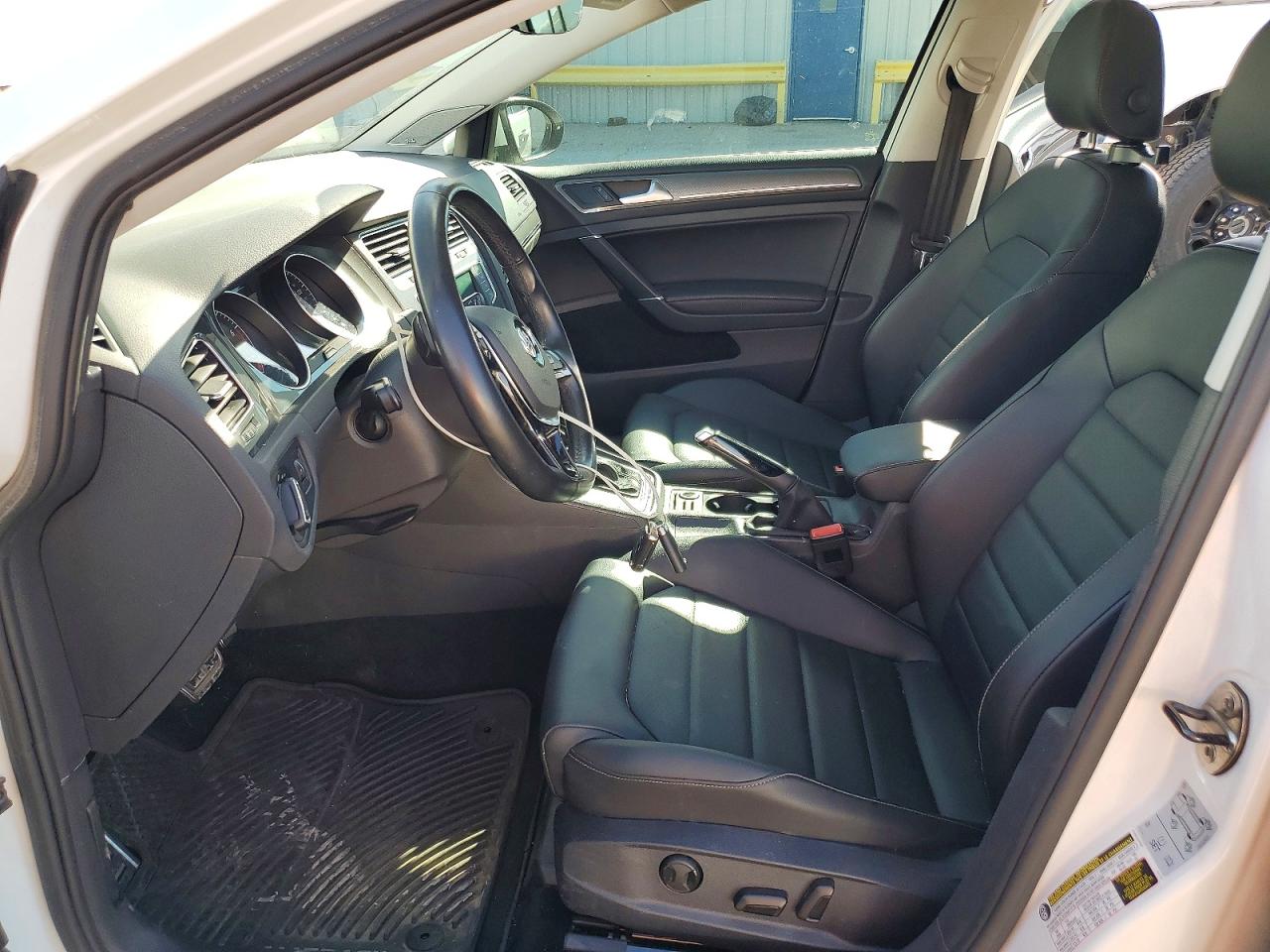 2017 VOLKSWAGEN GOLF ALLTRACK S photo 19