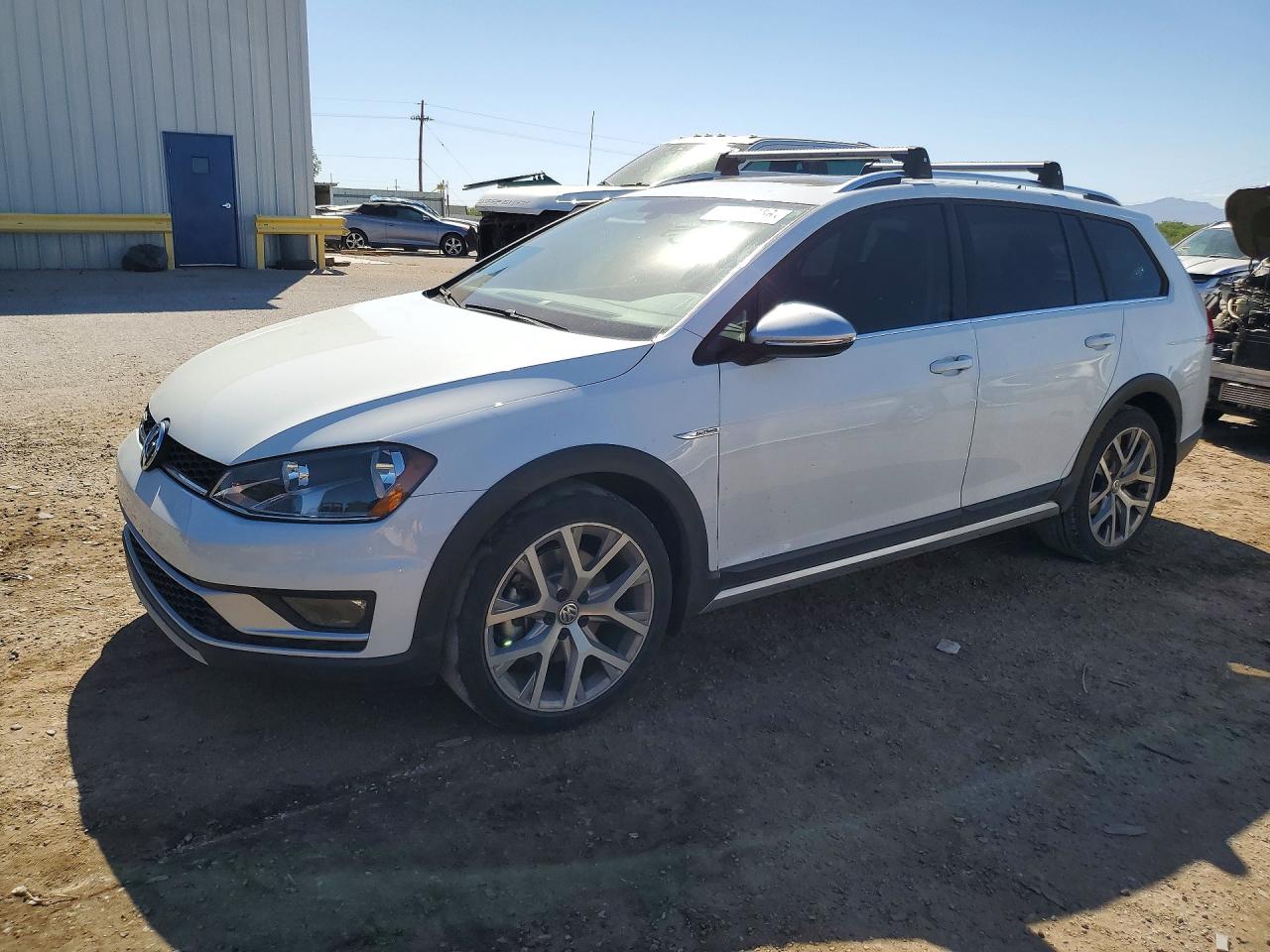 2017 VOLKSWAGEN GOLF ALLTRACK