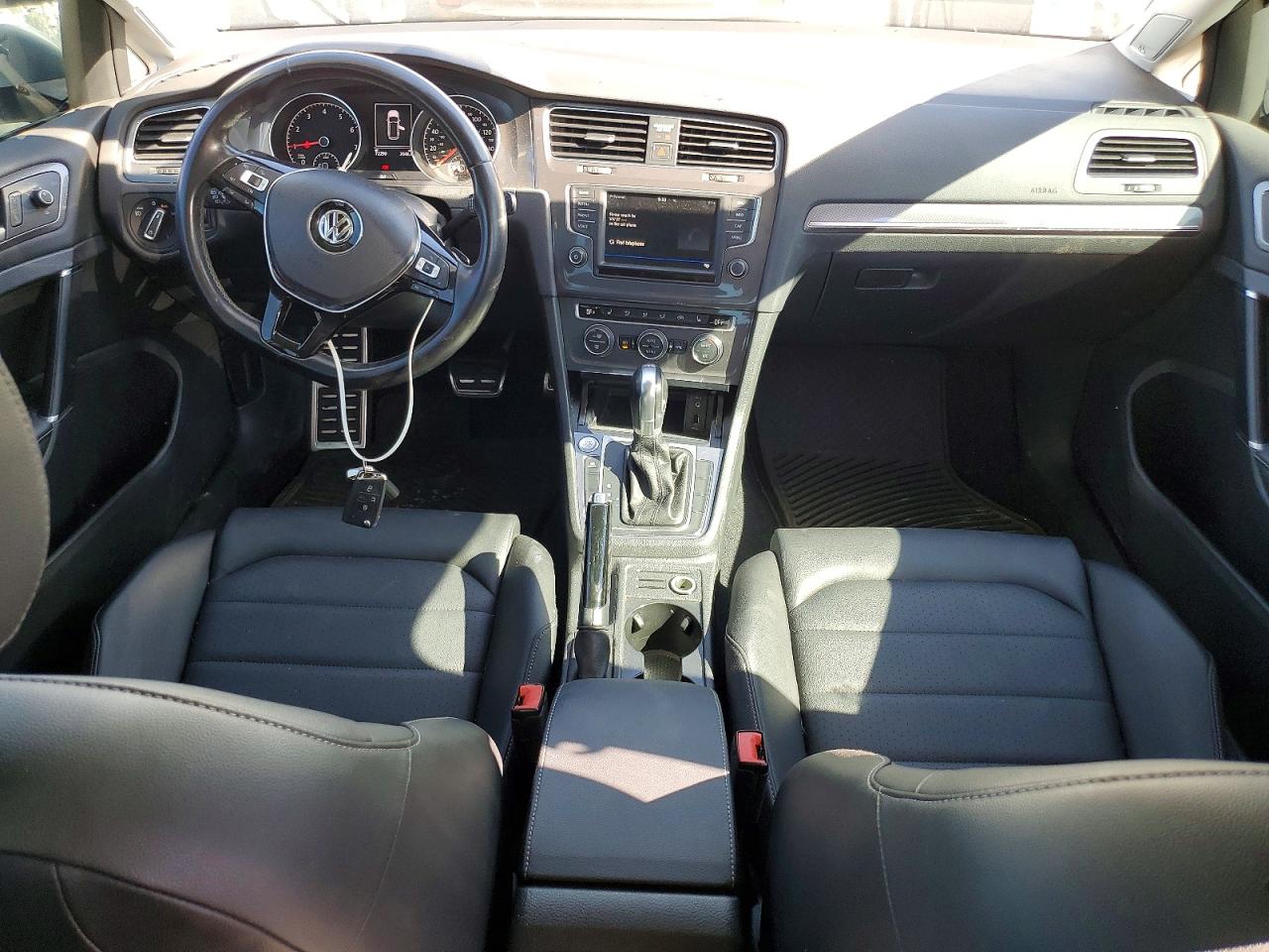 2017 VOLKSWAGEN GOLF ALLTRACK S photo 22