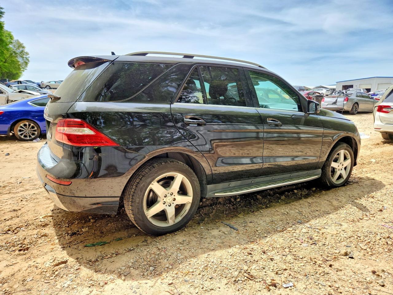 2015 MERCEDES-BENZ ML 350 photo 3