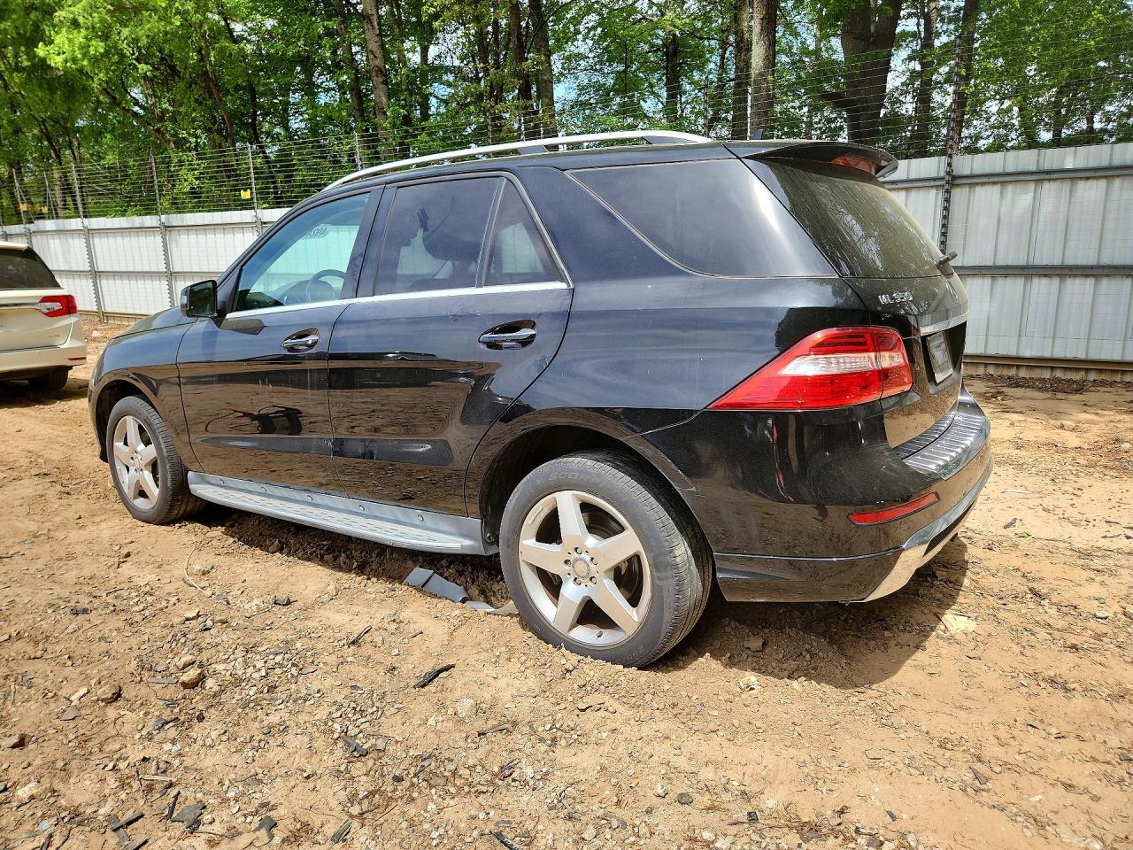 2015 MERCEDES-BENZ ML 350 photo 2