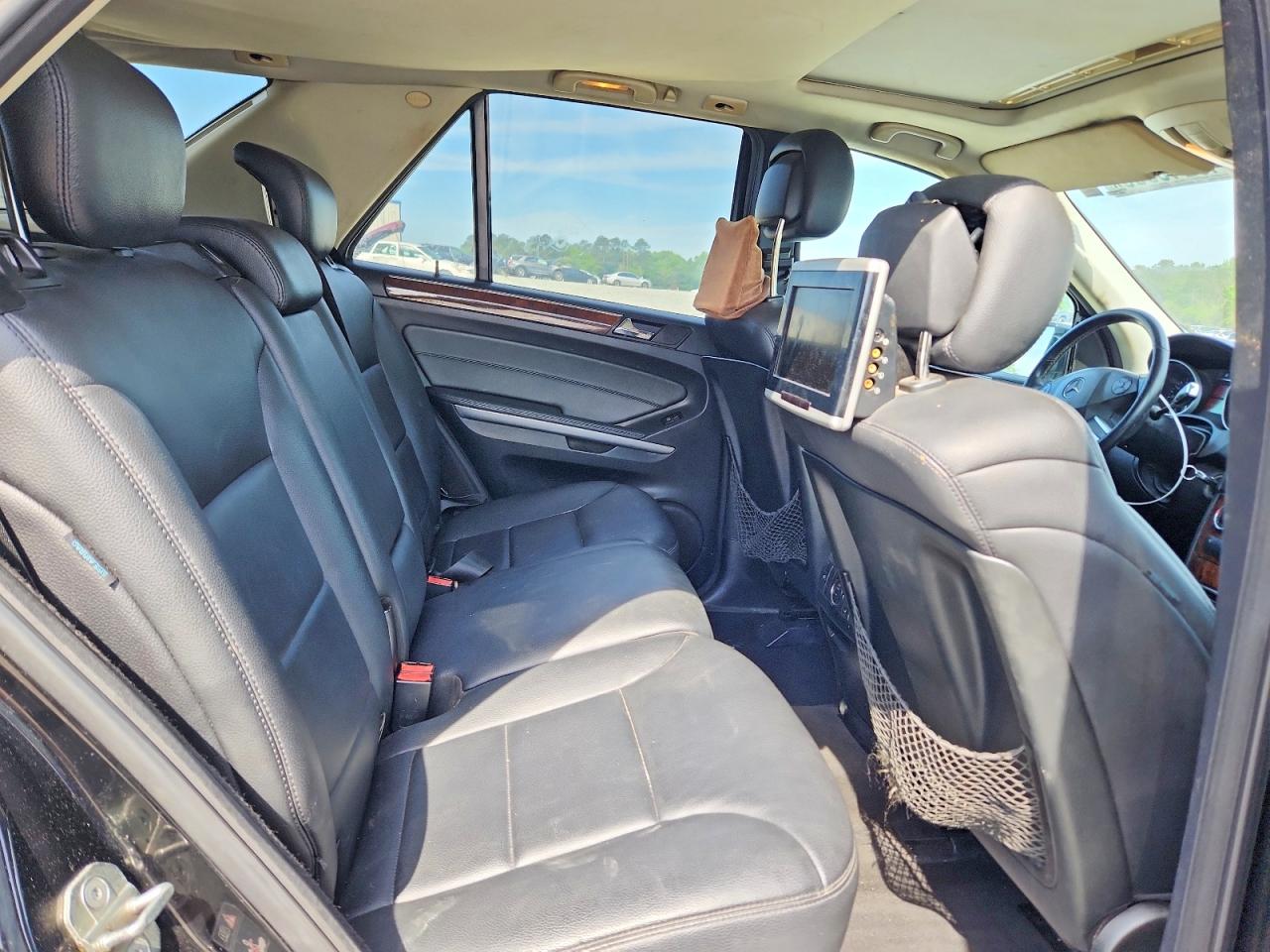 2011 MERCEDES-BENZ ML 350 photo 31