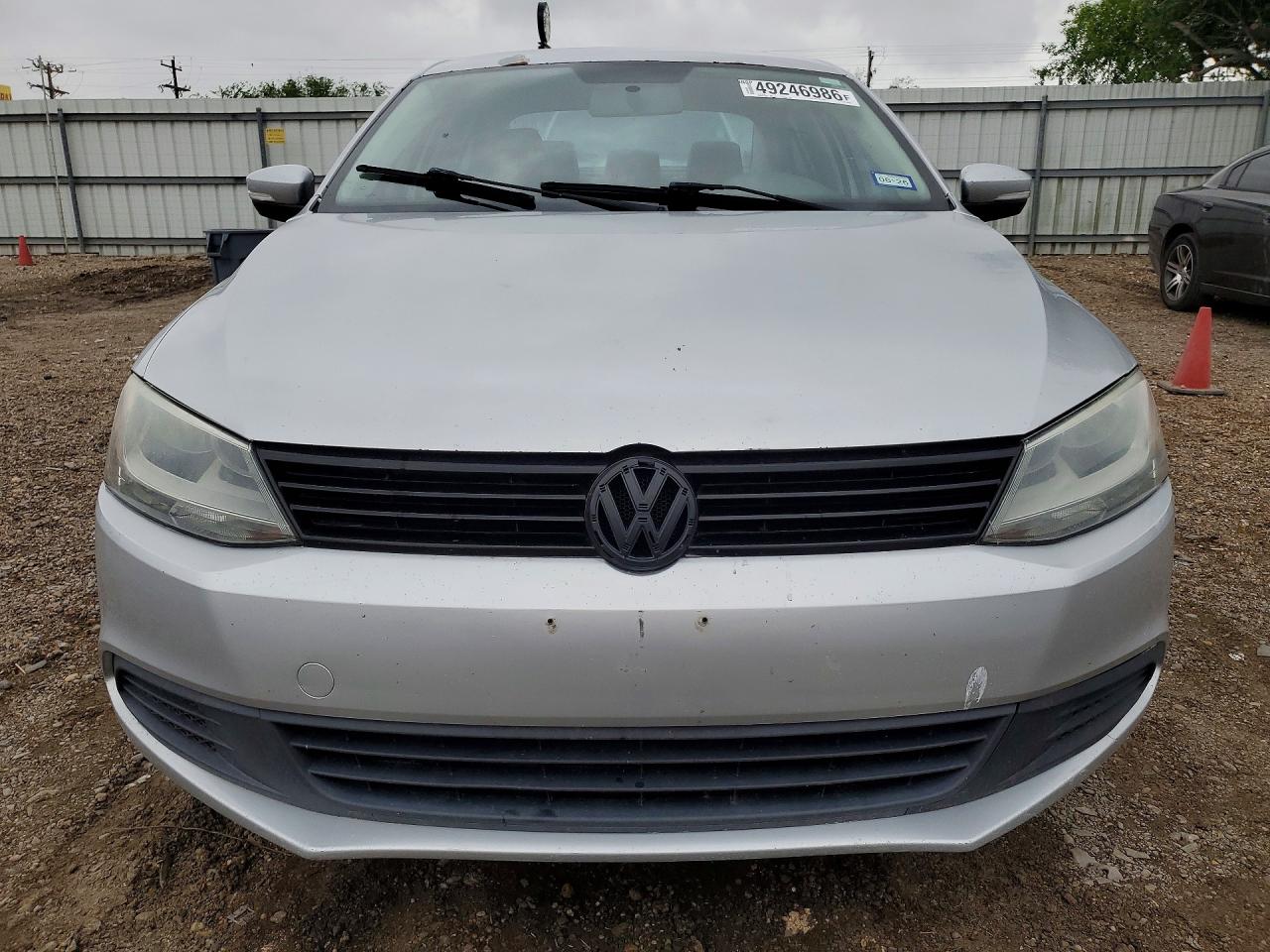 2012 VOLKSWAGEN JETTA SE photo 9