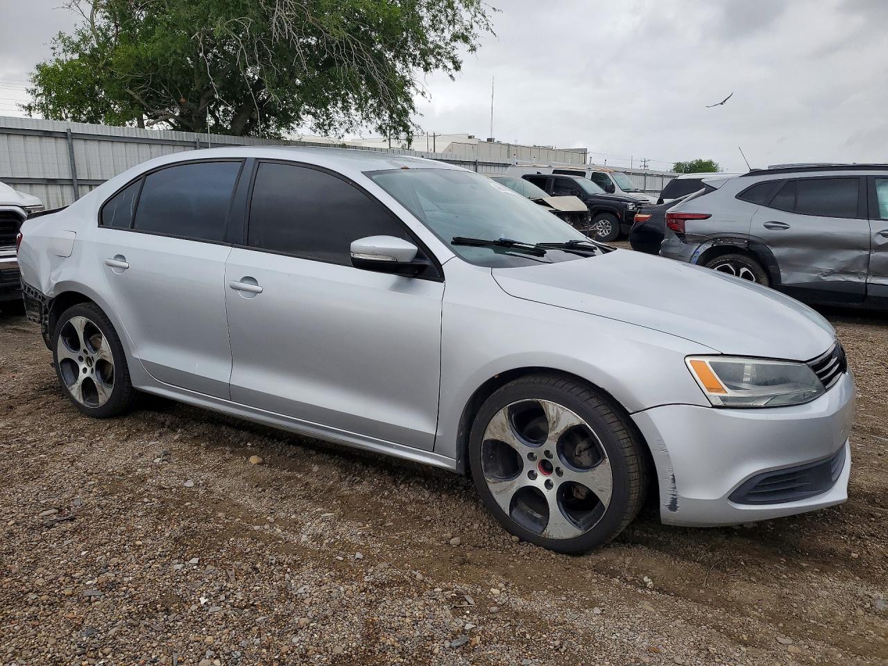 2012 VOLKSWAGEN JETTA SE photo 7