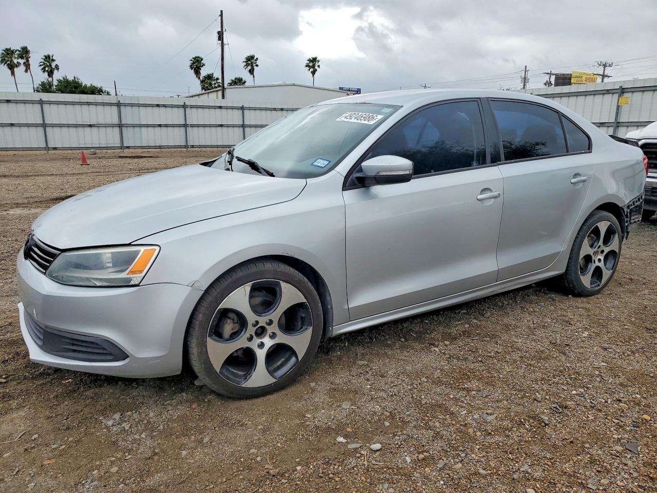 2012 VOLKSWAGEN JETTA