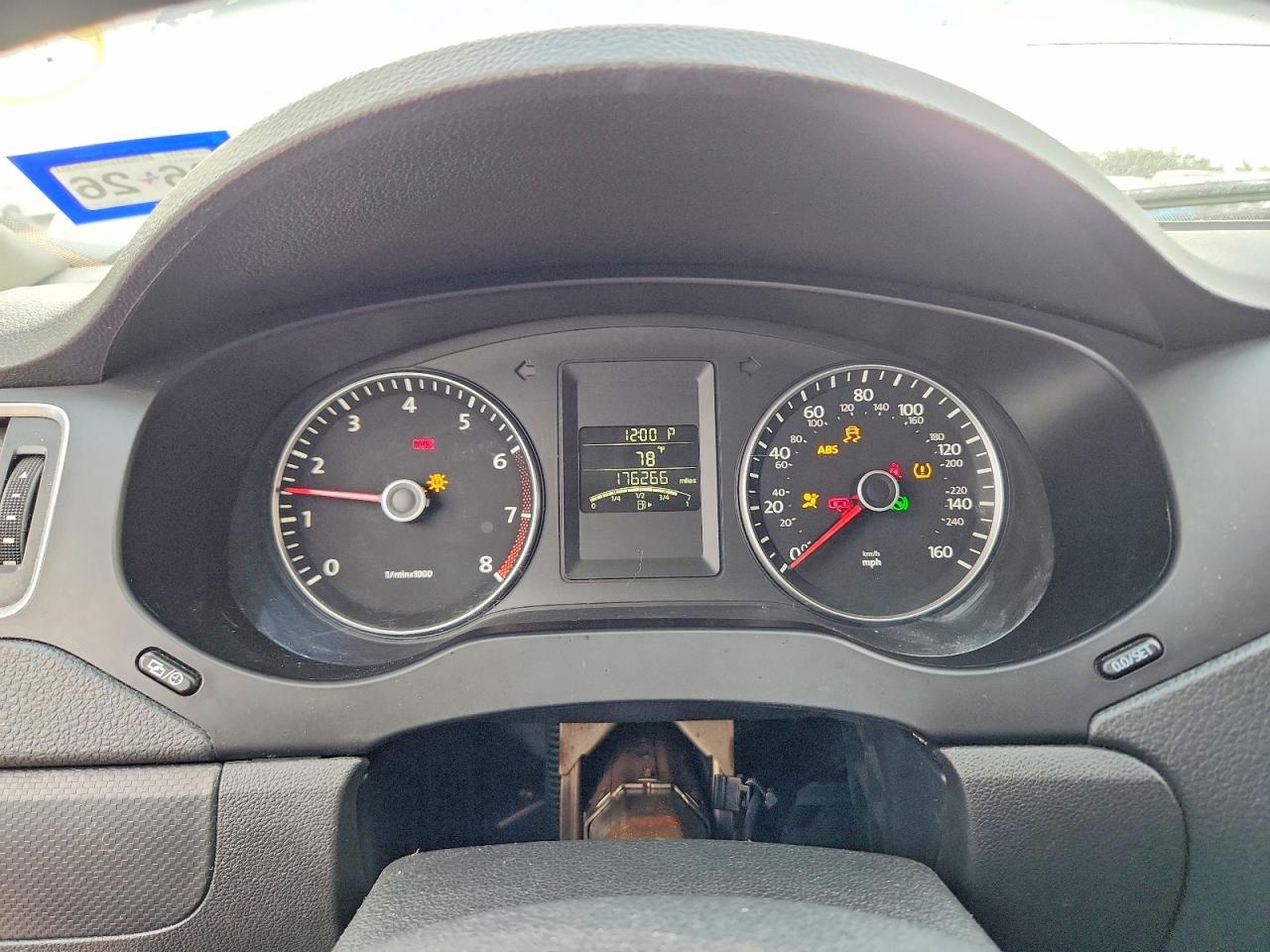 2012 VOLKSWAGEN JETTA SE photo 17
