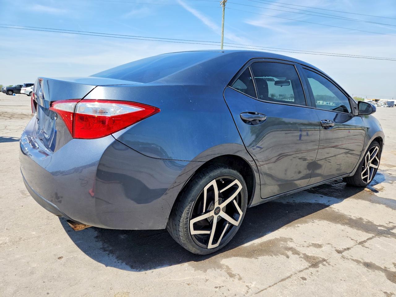 2014 TOYOTA COROLLA L photo 3