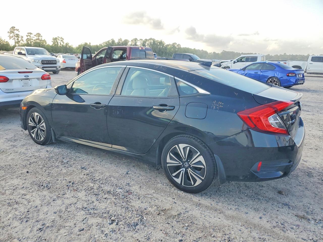 2016 HONDA CIVIC EXL photo 2