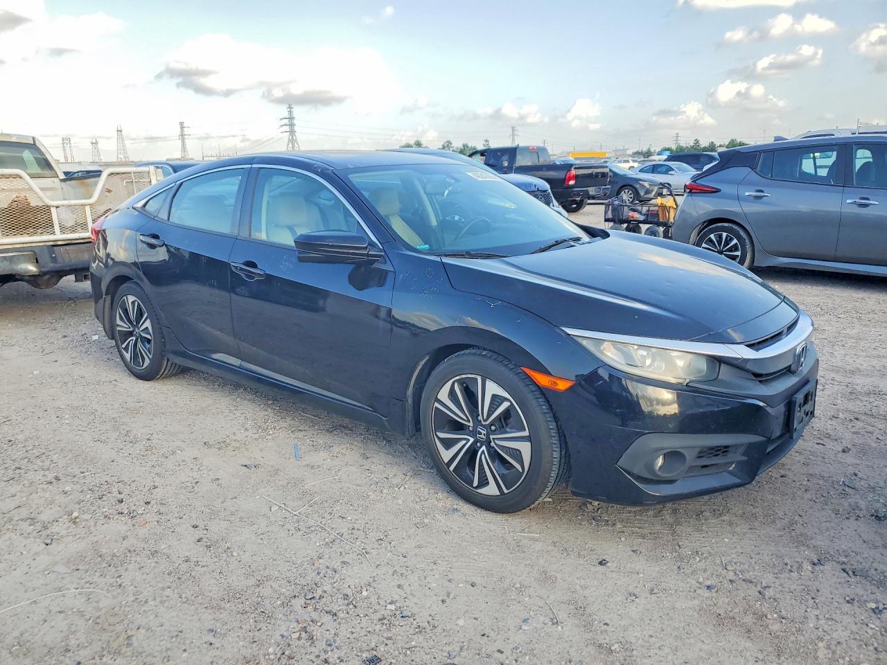 2016 HONDA CIVIC EXL photo 4