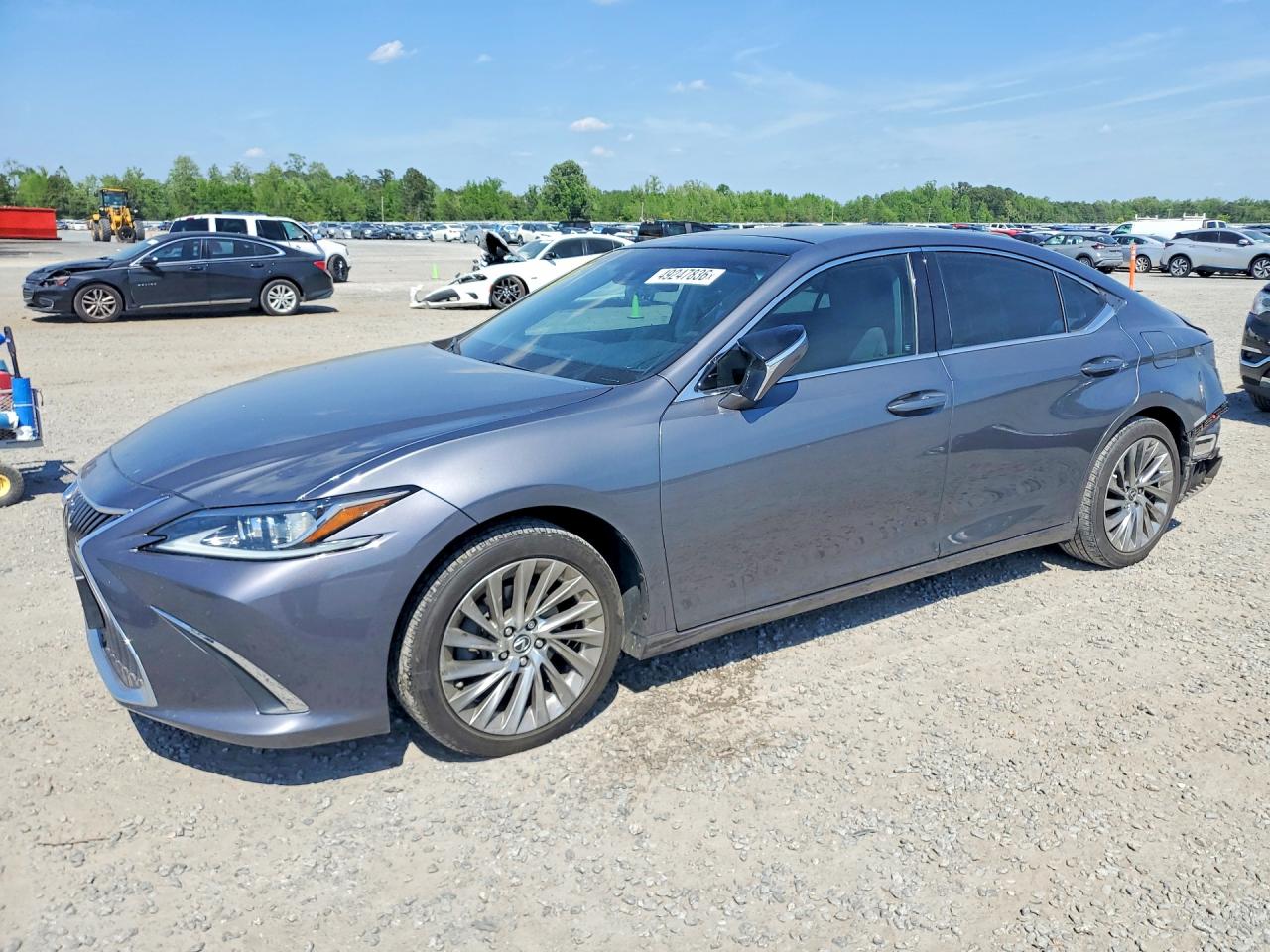 2019 LEXUS ES
