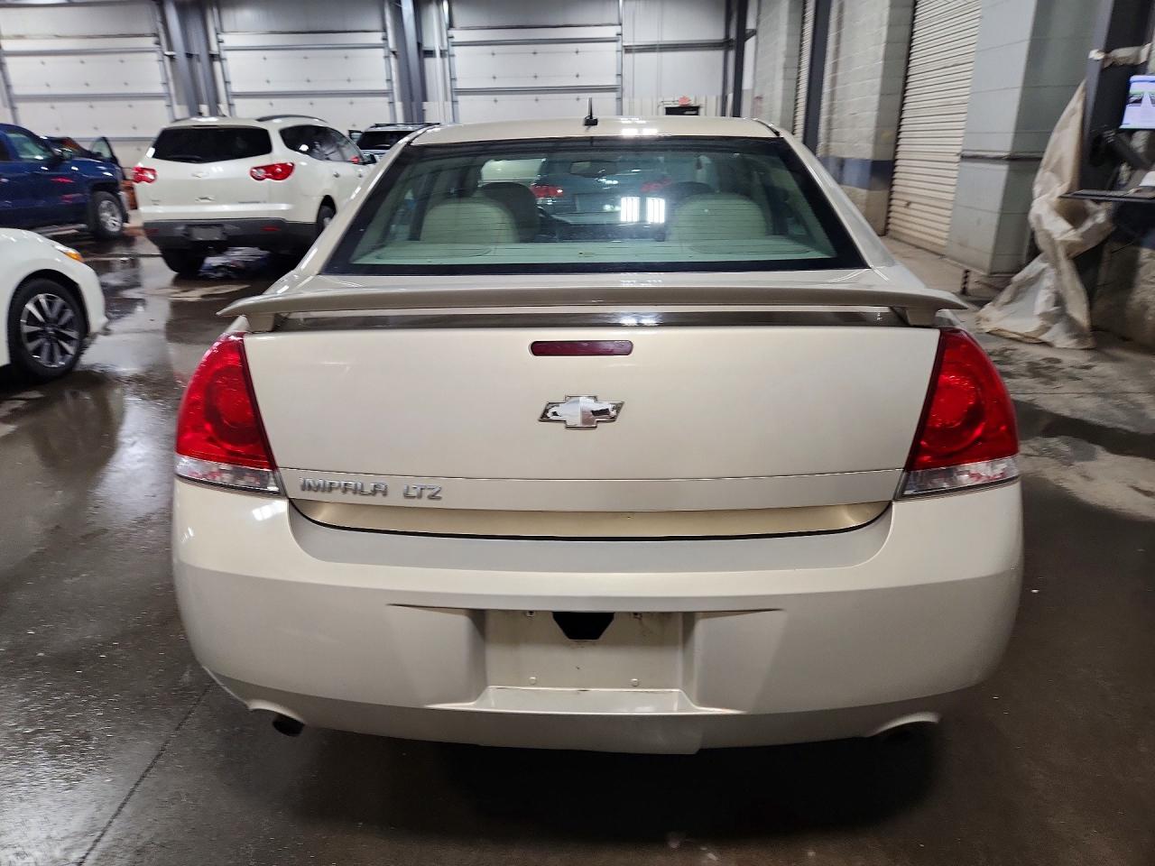 2012 CHEVROLET IMPALA LTZ photo 11