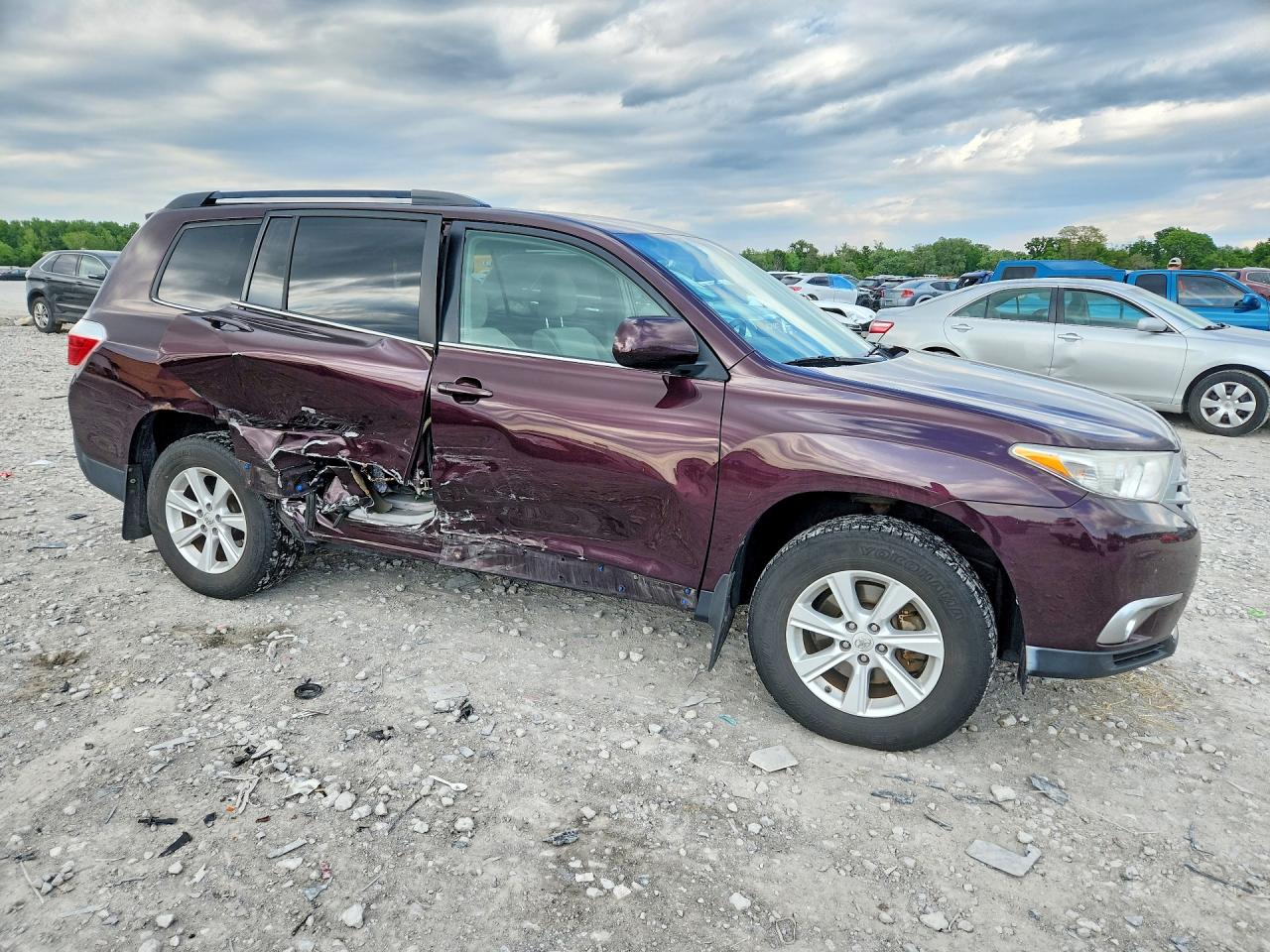 2011 TOYOTA HIGHLANDER BASE photo 7